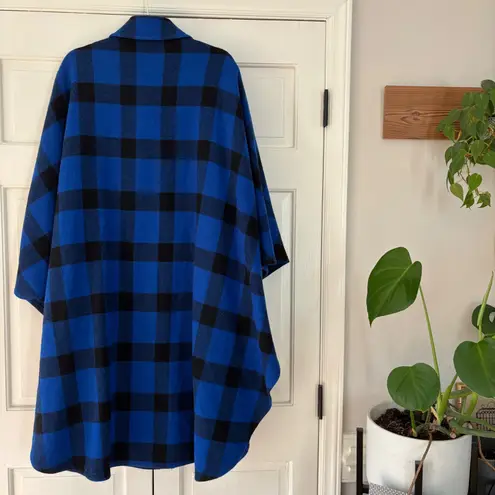 Pendleton VTG Blue Black Buffalo Check Cape Poncho Plaid 100% Wool Button Up