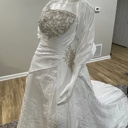 Size 18 Renates Signature Wedding Dress W/Shawl New Retail $1010 White