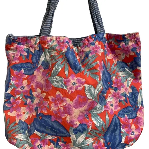 American Eagle  Outfitters Red Floral Tote Bag