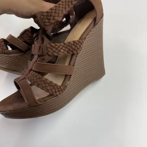 Bella Vita Shoes Womens Size 9.5W Brown Wedge Heels Braided Strappy Sandals Zip
