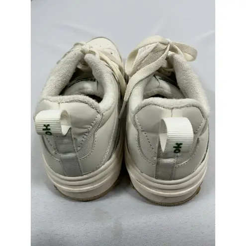 Reebok Womans  Comfort Foot Bed Ortholite 9 Laceup Sneakers White