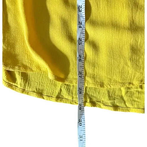 Southern Stitch Women's Yellow Lightweight Top