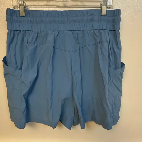 Sweaty Betty  Size 14 Shorts Circuit Workout Blue
Lined 2"‎ Inseam $68