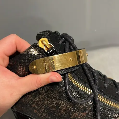 Giuseppe Zanotti Guizeppe Zanotti cobe wedge platform shoes . Size 7.5