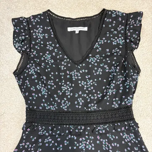 Cupcakes & Cashmere Elm Floral Print V