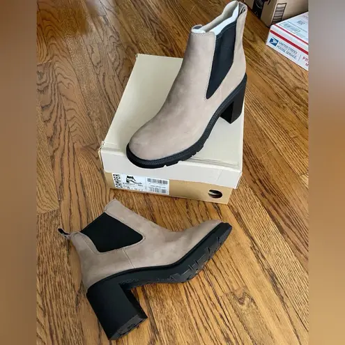 NEW Camper Whitnee Gray Brown Suede Chelsea Boots Stacked Platform US 10 EU 40 Tan