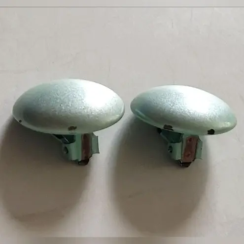 Vintage Mint Green Metal Bubble Retro Clip