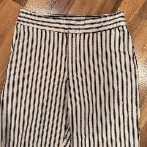 Karen Kane off white and navy straight ankle pant size 10 spring, casual crop