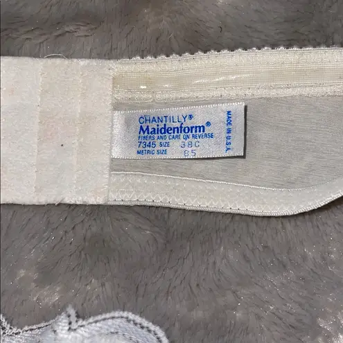 Maidenform Chantilly vintage White Lace Strapless Bra – Size 38C” made in USA