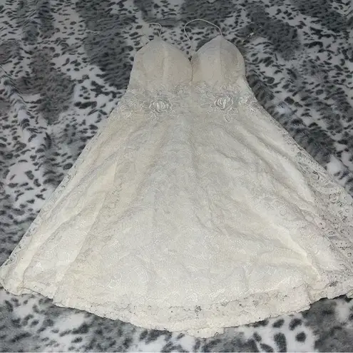 Madrag Lace Dress