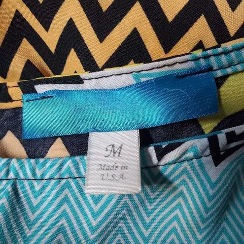 Buttons  Chevron Top with Back Zipper (M)