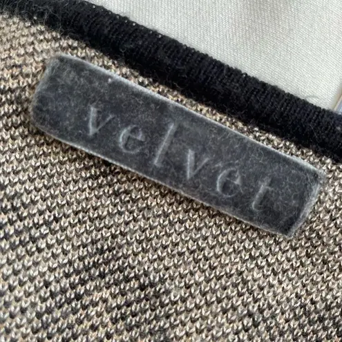 Velvet By Graham And Spencer Leopard Knit Long Sleeve Midi Dress L