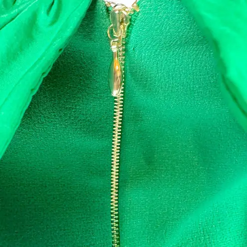 Rebecca Vallance Green Virgil Off