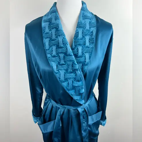 Cabernet Teal Blue Satin Robe XS NWT Dramatic Velvety Shawl Collar