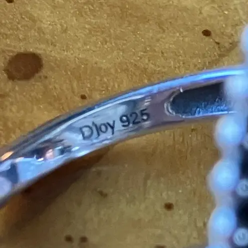 White Buffalo Sterling Silver Ring Size 8 Black