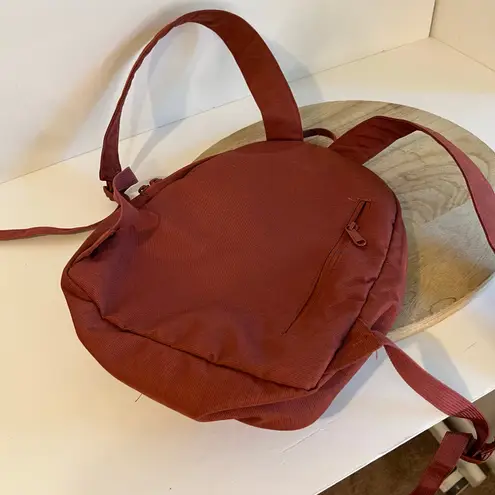 Dakine Dark Rose Essential 7L Unisex Mini Backpack Hiking Travel School Pink