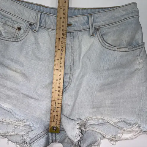 GRLFRND White Helena Shorts Size 26 Distressed Button Fly Super Short n’ Sweet