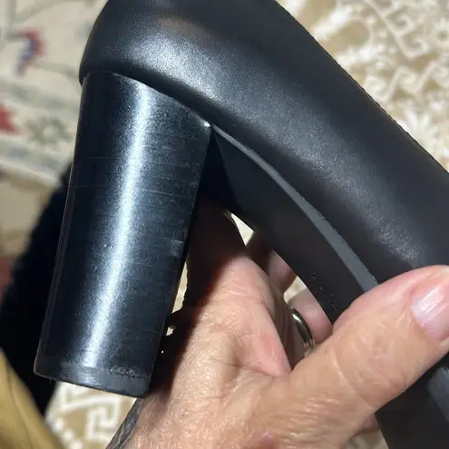 Bella Vita Women's Zari Leather Platform Pump Sz 9.5