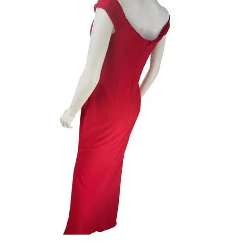 XScape Off The Shoulder Notch Mermaid Gown With Slit. Size: 10