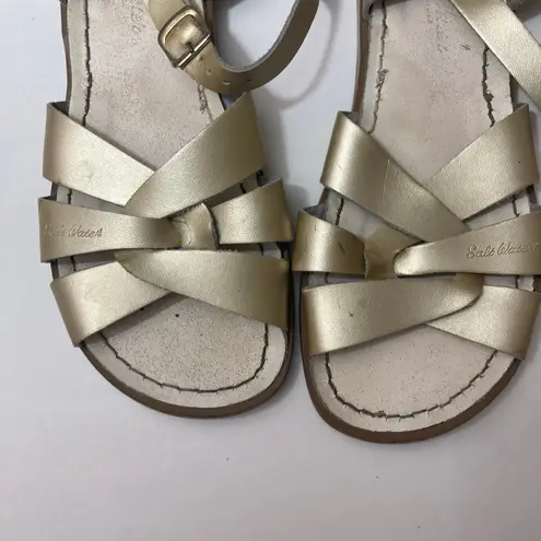 Salt Water Sandals Hoy Original Sandal Champagne Gold Leather Swim Water Shoes Size 7