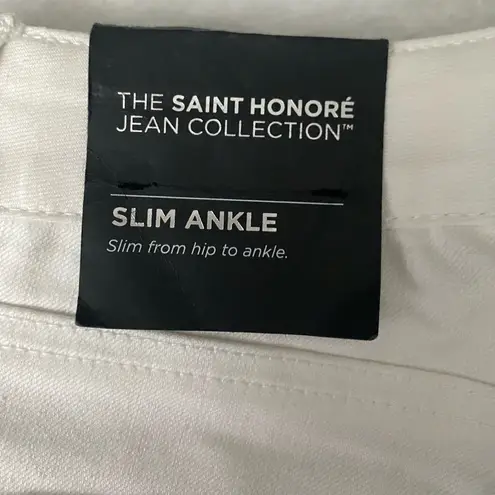 White House | Black Market  The Saint Honore’ Jean. White Slim Ankle 4R NWT