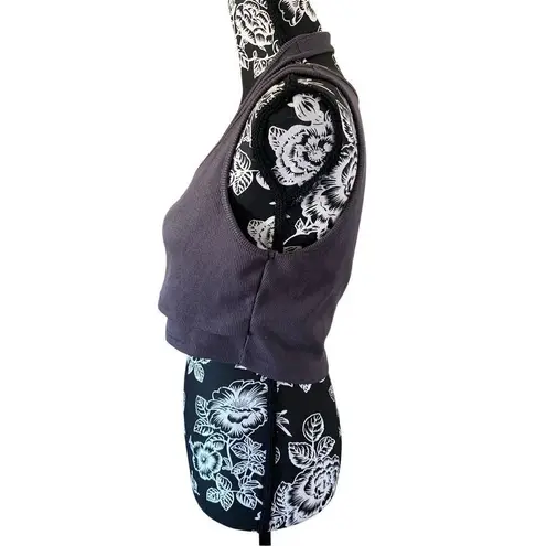 Cider Wide Strap Cropped Tank Top Sporty Workout Athletic Casual Everyday Gray Size XL