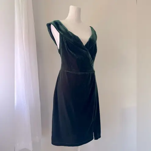 Vintage Y2K Rebecca B. Dark Green Velvet V