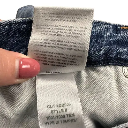 NWT Daily Blue Women's Hype Cropped Jeans Medium Wash Blue Distressed Size 25