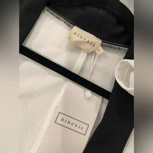 Ninexis White Black Lapel Lightweight Button Ruched 3/4 Sleeve Blazer Size M Size M