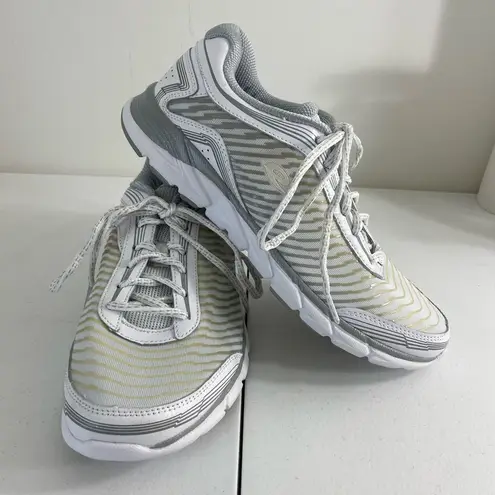 Easy Spirit EUC women’s ES Ignite e360 white gray tie sneakers shoes size 7.5