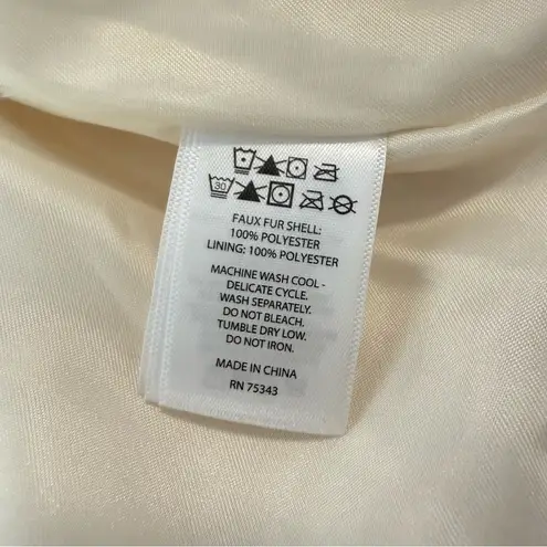 House of Harlow 1960 White Faux Fur Cropped Jacket Size S No Signs of Wear