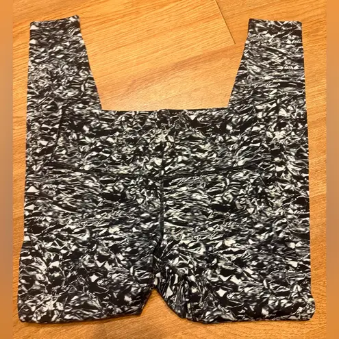 Lululemon New without tags  align leggings - Image 2