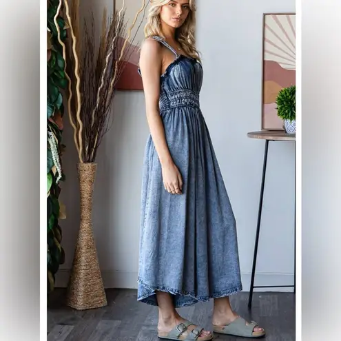 Denim Washed Smocked Waist Sleeveless Wide Leg Oli+Hali Romper NWOT Blue Size L