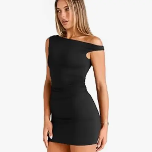 NWOT Trendy Queen Black Off