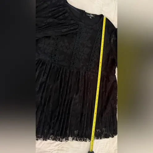 Suzanne Betro Babydoll Blouse Tunic Black Plus Size 1X Crochet & Lace Floral