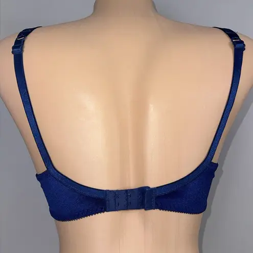 Delicates Vintage Second Skin Satin Bra Blue Size 34B Unlined Underwire 7073