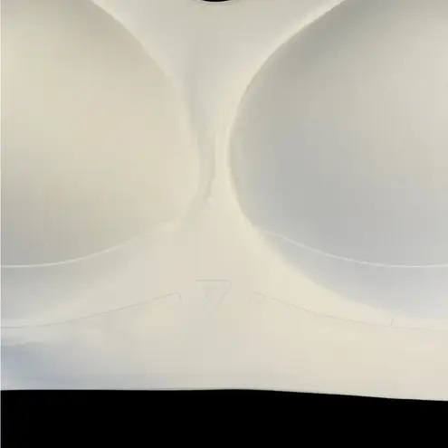 NWT Lush Fitting Full Coverage Wireless Bra 3XL Ivory/Off White Size undefined