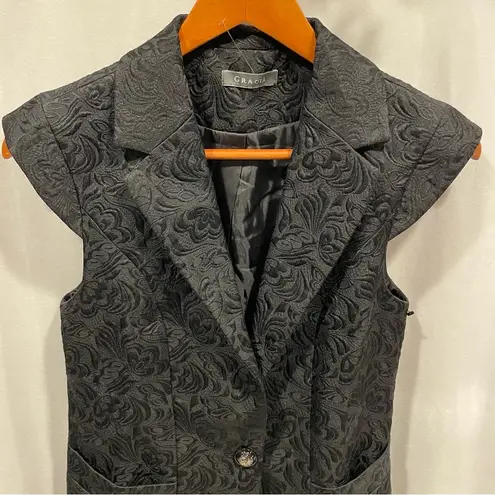 Gracia Beautiful black jacquard tailored cap sleeve vest old money whimsigoth
