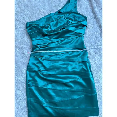 A Byer A. Byer Sz 5 S Green Satin Stretchy Cocktail Mini Dress Assymetric One Shoulder
