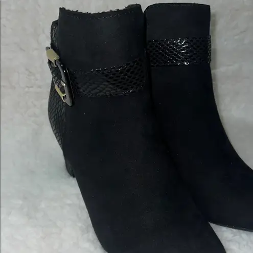 Karen Scott Karen Scott Black Heeled Boots with Sleek Silhouette