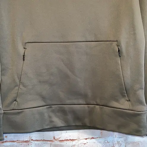 Back Country hoodie pullover pocket small olive green thumb holes snug fit - Image 2