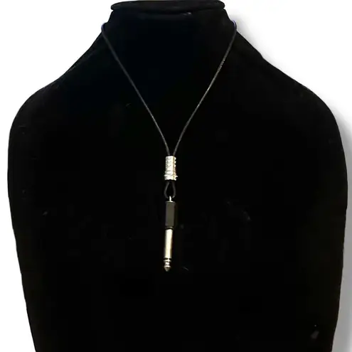 Hard Rock Cafe unisex guitar jack pendant cord necklace