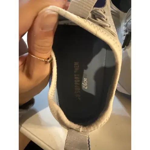 Clove White/Grey Womens Nursing Shoes Size 8 Gray