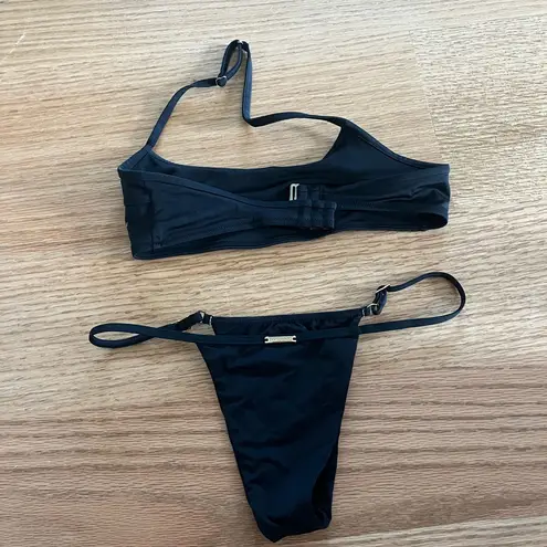 Black bikini set