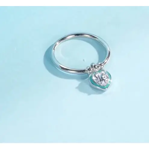 Boutique NEW Platinum Plated S925 Simulated Diamond Teal Heart Charm Ring, Size 6