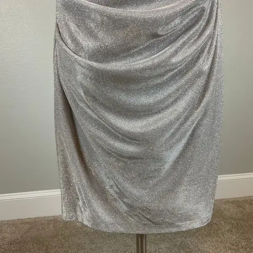 Betsy and Adam  Women's Cocktail Dress Size 8 Silver Metallic Short Sleeve Sheath