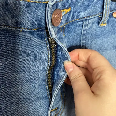 Lane Bryant  mid rise bootcut jeans with patch pockets size 18 short - Image 100