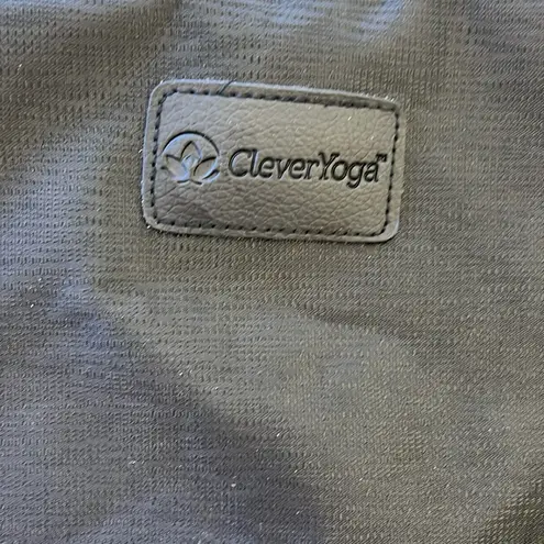 Clever Yoga yoga mat bag. Black