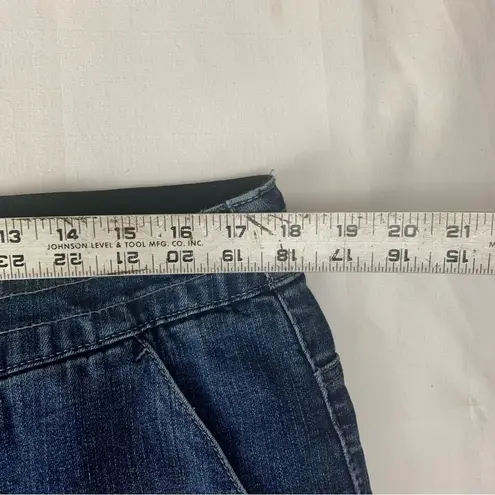 Democracy women's size 16 W Blue Relaxed Fit Jean Shorts slimming pull on