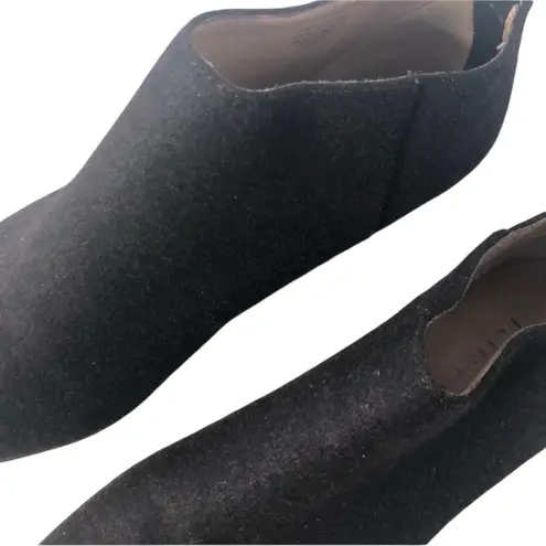 Bettye Muller Quill Pointed Toe Wool Booties Deep Purple Size 8.5